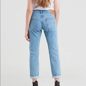 Levi’s| 501 Taper Women’s Jean